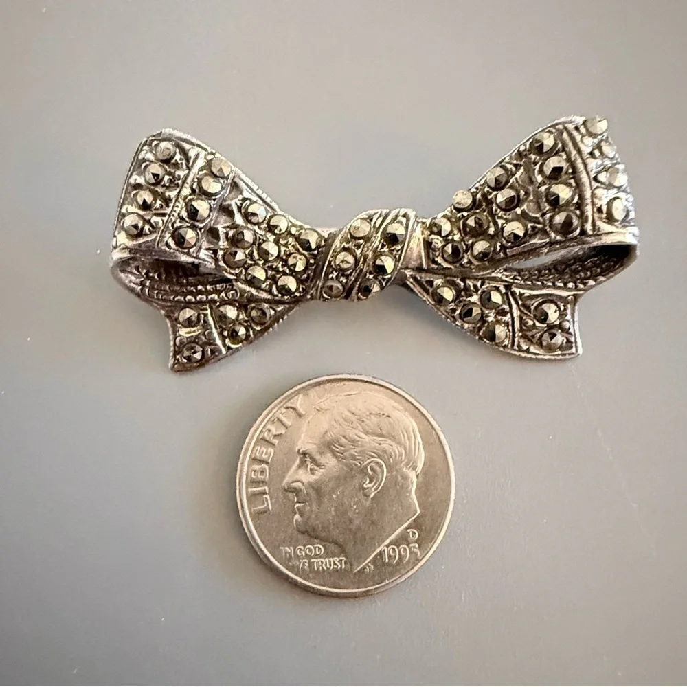 Vintage Bow Tie Marcasite Pin Brooch Sterling Silver 7.8 Grams